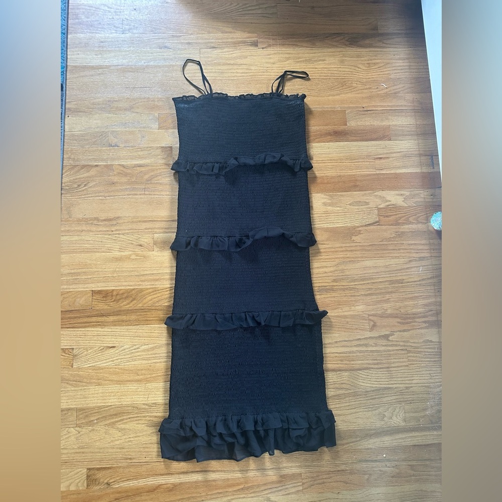 bebe Georgette Smocked Midi Dress